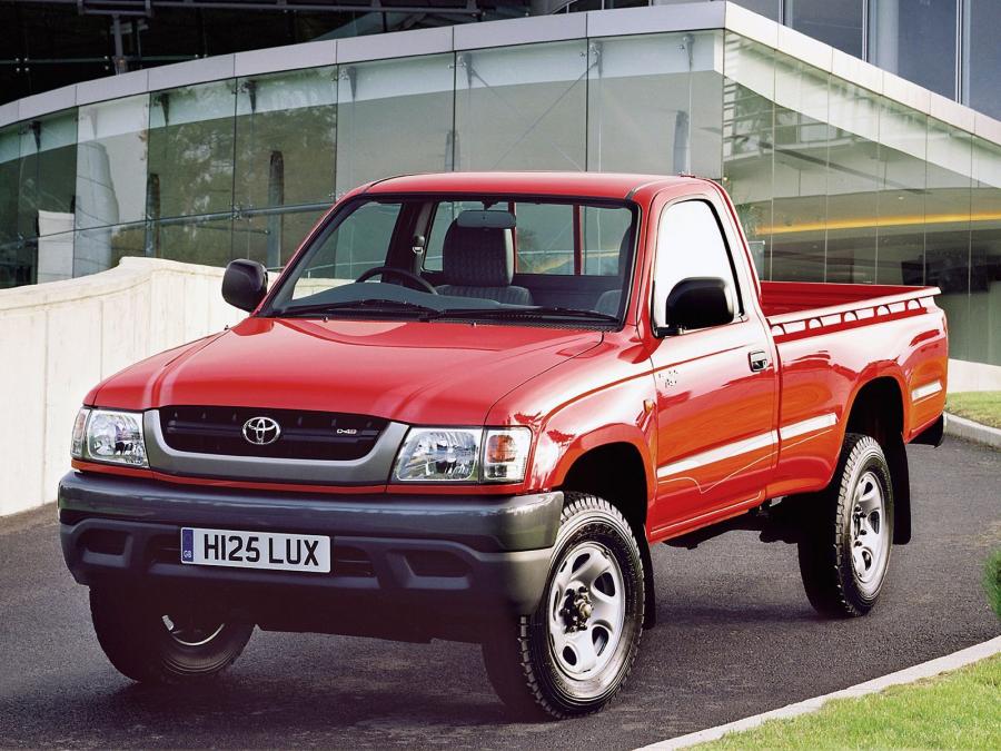  Toyota Hilux Regular Cab 2001 года  (UK) (фото 3 из 4)